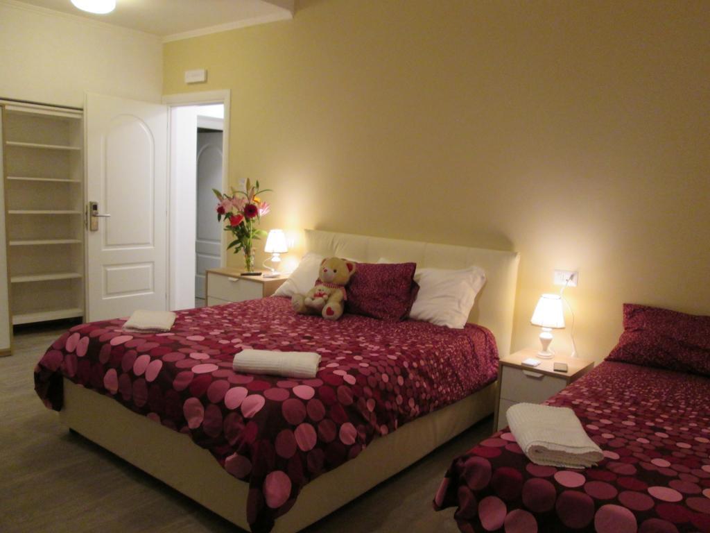 Trevi Elegance Suite Roma Quarto foto